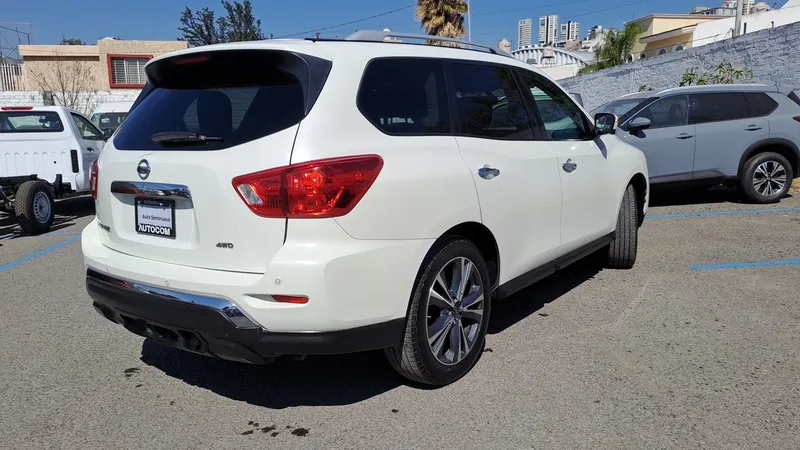 Nissan Pathfinder 2019