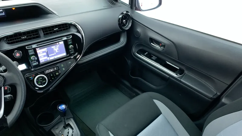 Toyota Prius C 2018