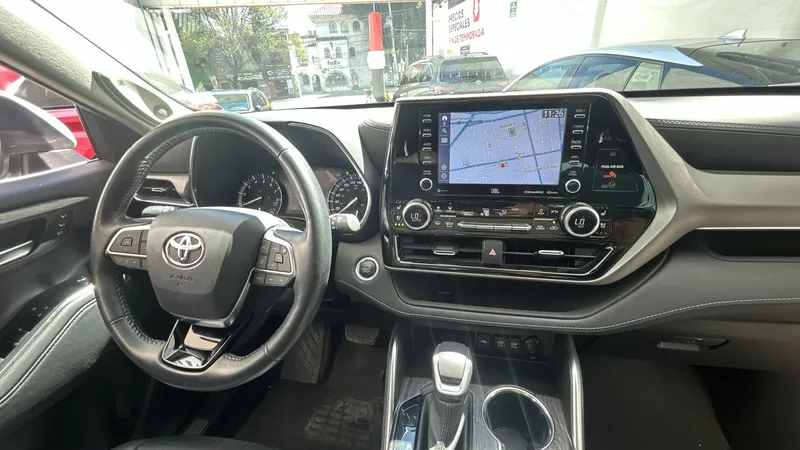 Toyota Highlander 2021