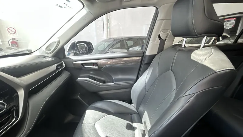 Toyota Highlander 2021