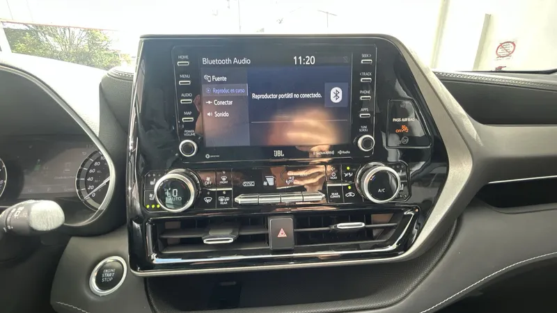 Toyota Highlander 2021
