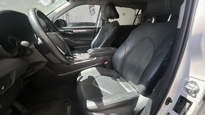 Toyota Highlander 2021