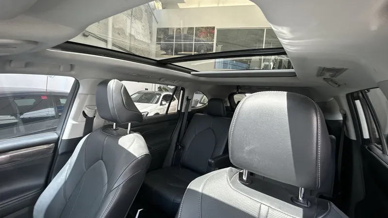 Toyota Highlander 2021
