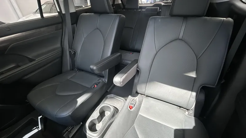 Toyota Highlander 2021