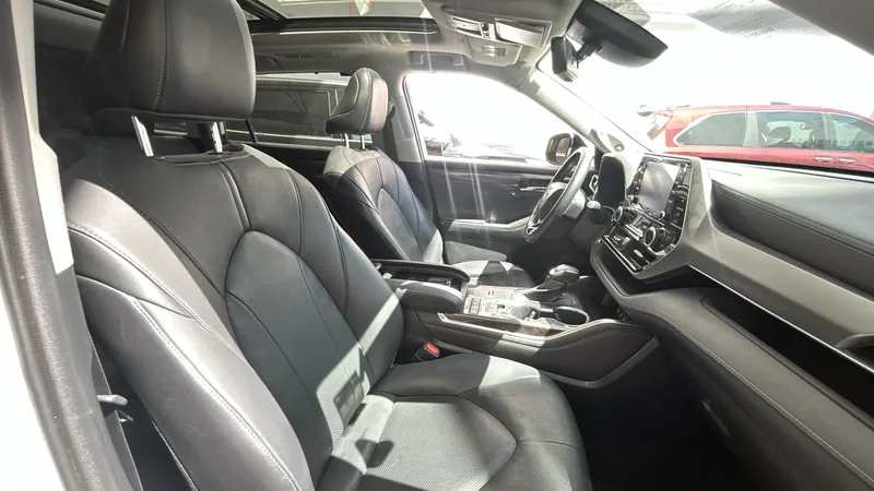 Toyota Highlander 2021