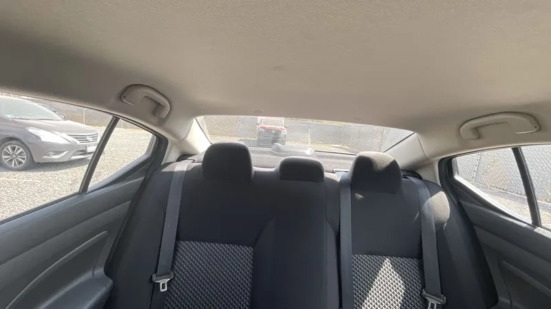 Nissan Versa 2021