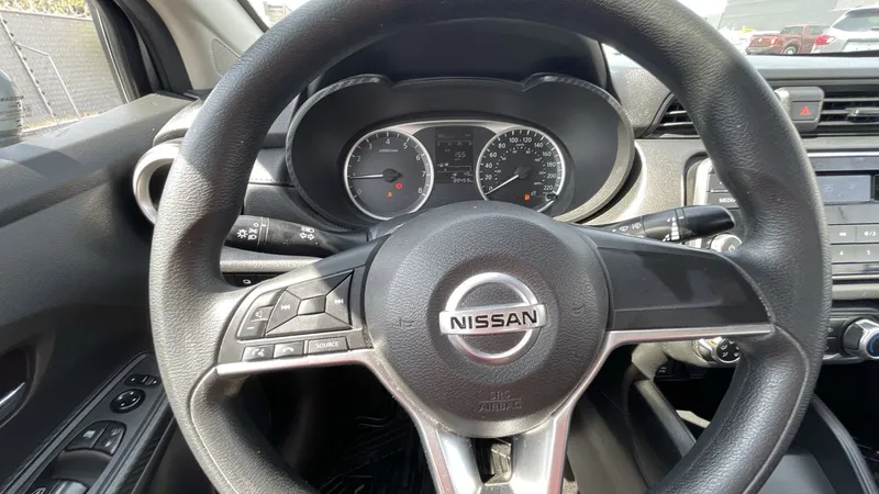Nissan Versa 2021