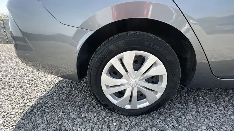 Nissan Versa 2021