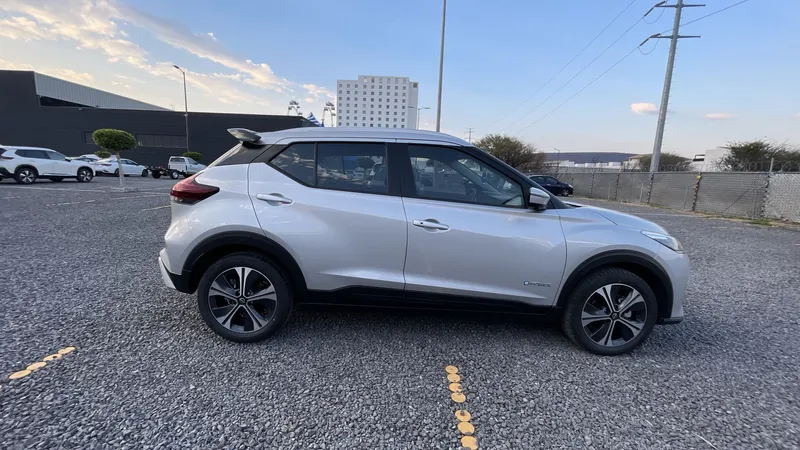 Nissan Kicks 2023