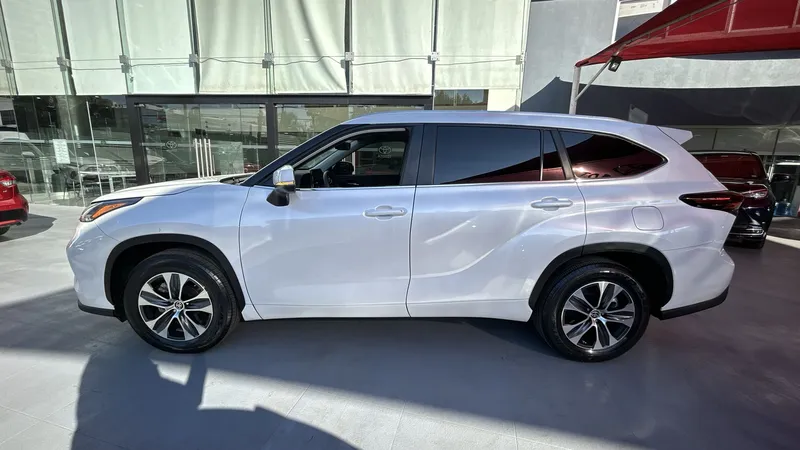 Toyota Highlander 2024