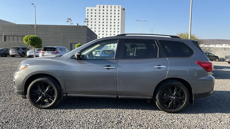 Nissan Pathfinder 2018