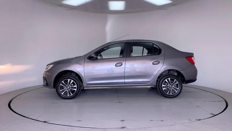 Renault Logan 2023