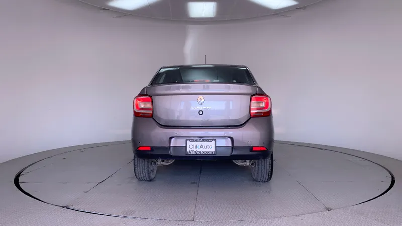 Renault Logan 2023