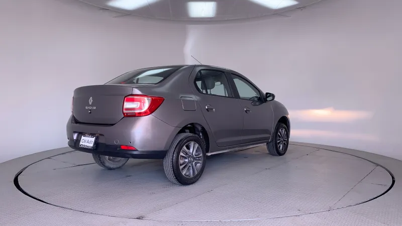 Renault Logan 2023