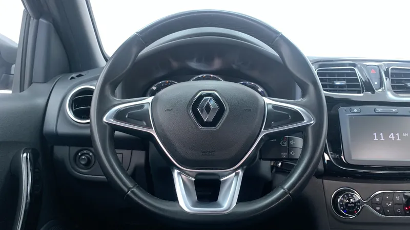 Renault Logan 2023