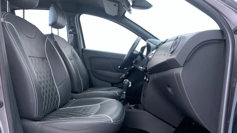 Renault Logan 2023