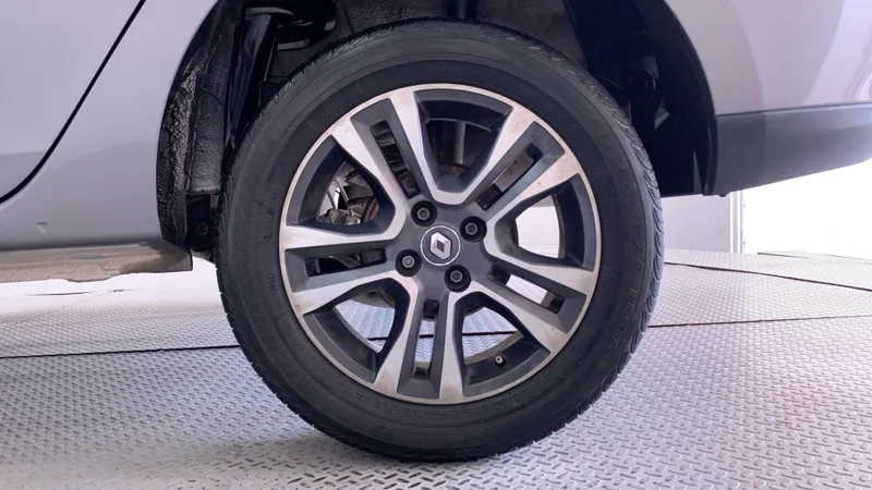 Renault Logan 2023