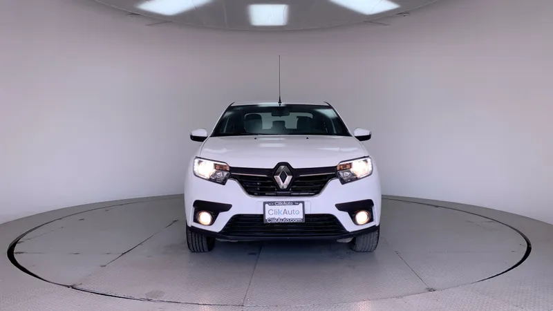 Renault Logan 2023