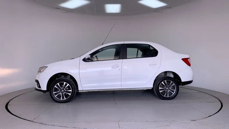 Renault Logan 2023