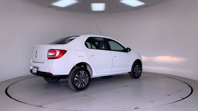 Renault Logan 2023