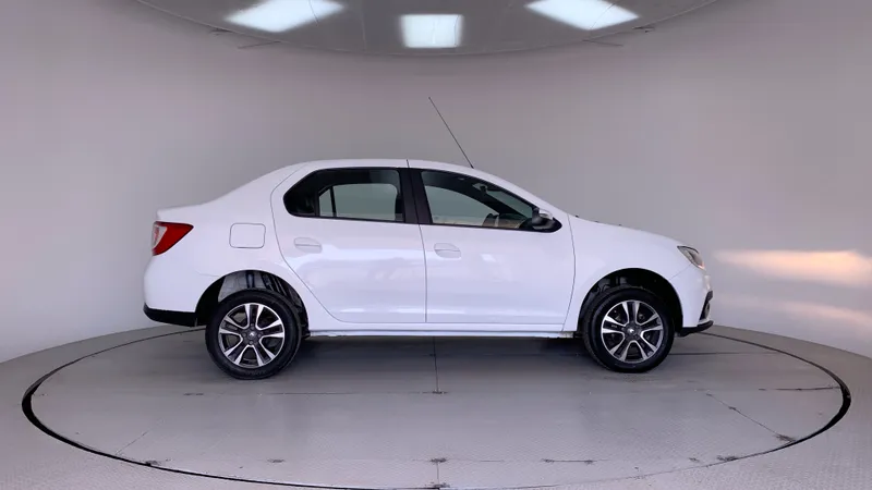 Renault Logan 2023