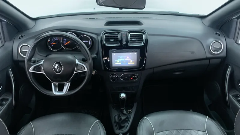 Renault Logan 2023