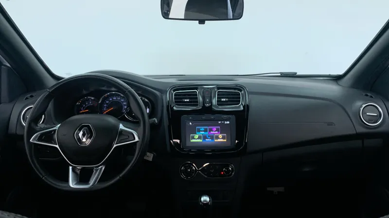 Renault Logan 2023