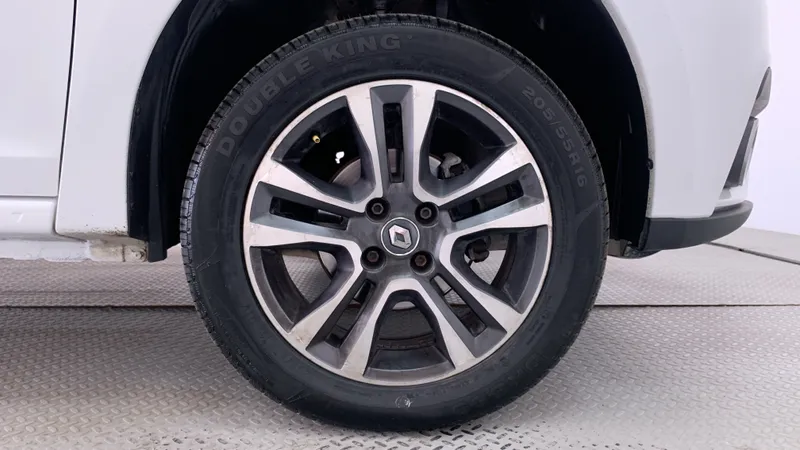 Renault Logan 2023