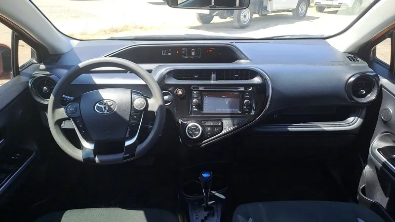 Toyota Prius C 2019