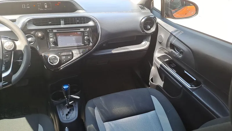 Toyota Prius C 2019