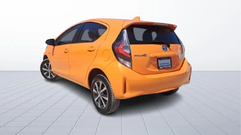 Toyota Prius C 2019