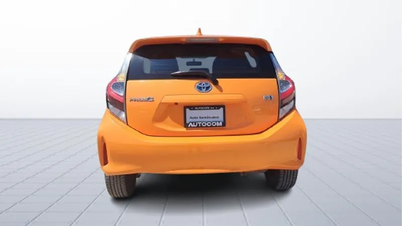 Toyota Prius C 2019