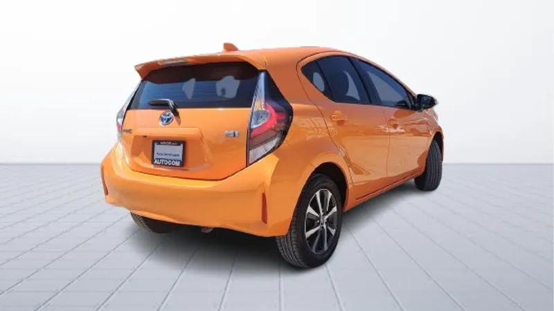 Toyota Prius C 2019