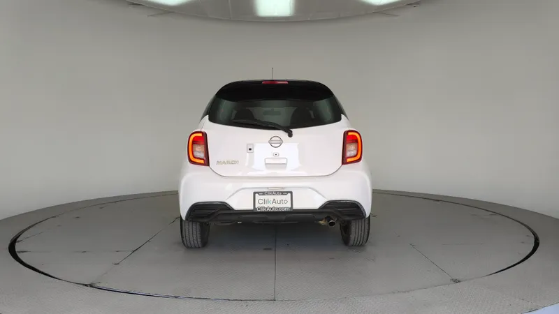Nissan March 2023