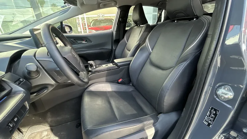 Toyota Prius 2024