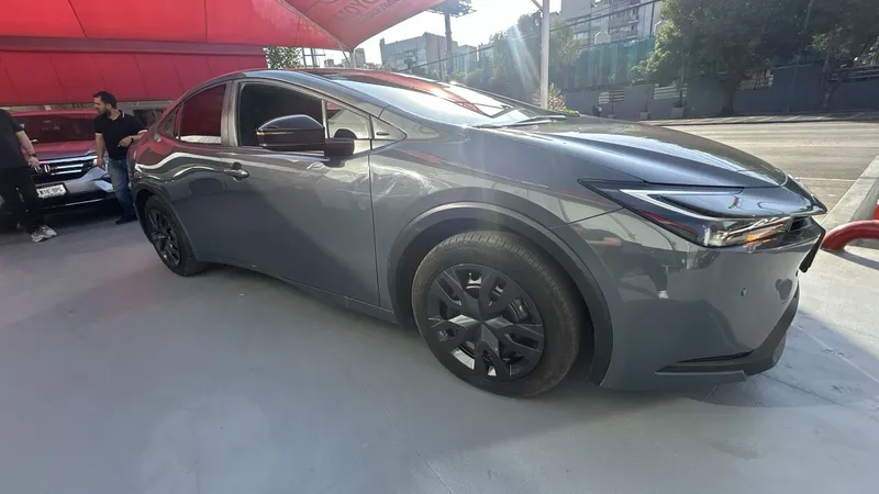 Toyota Prius 2024
