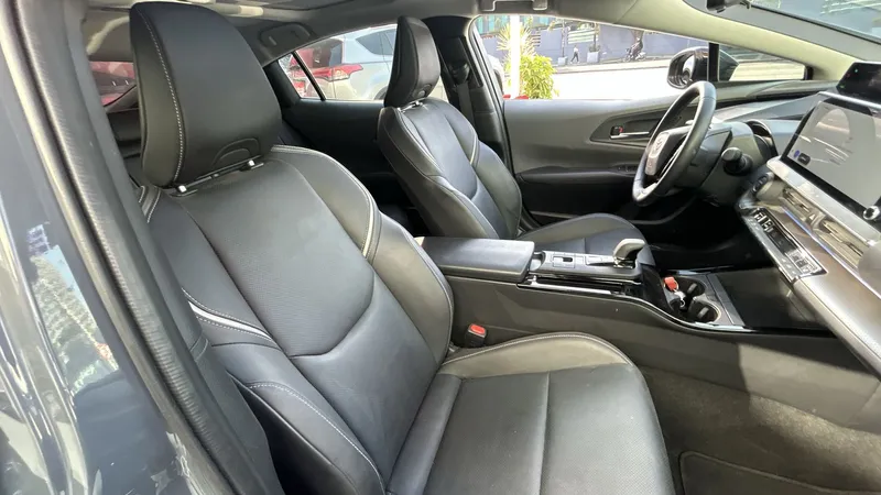 Toyota Prius 2024