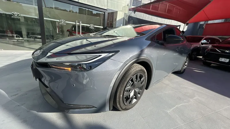 Toyota Prius 2024