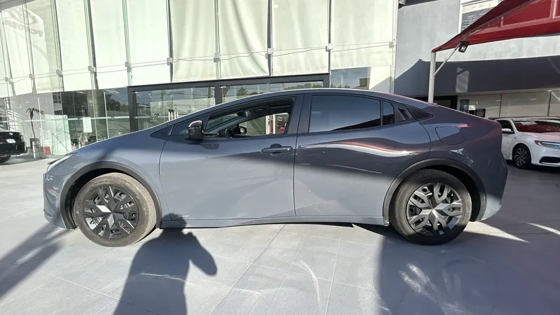 Toyota Prius 2024