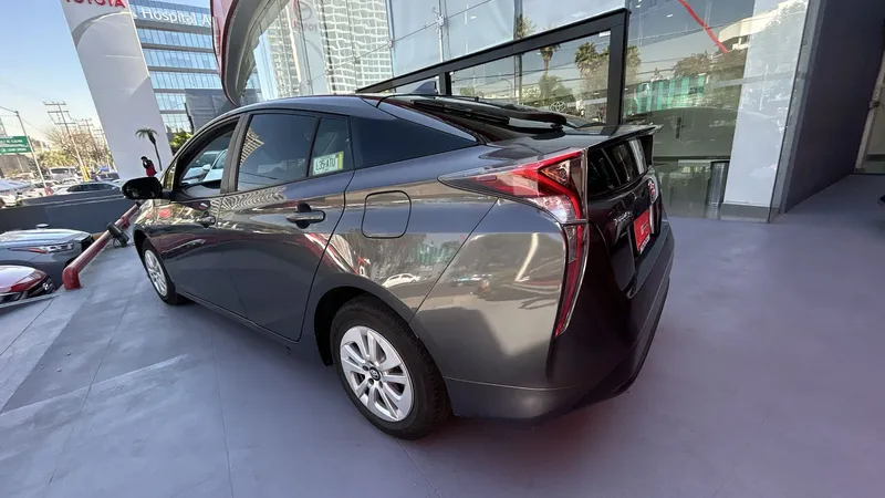 Toyota Prius 2017