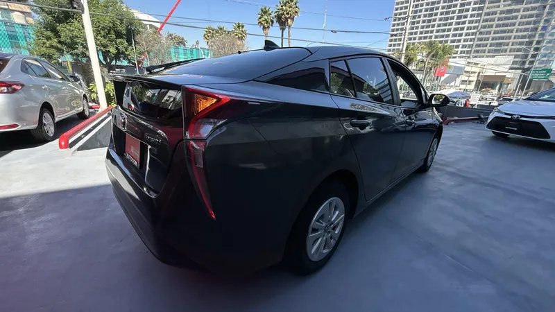 Toyota Prius 2017