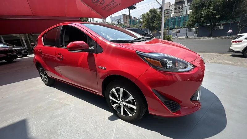 Toyota Prius C 2020