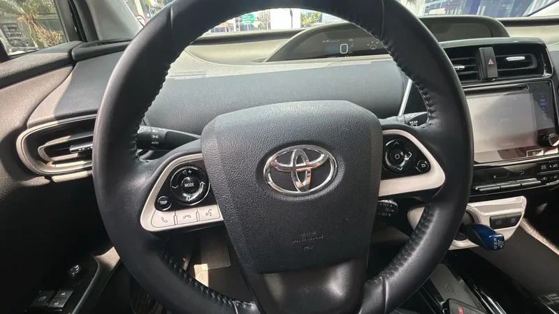 Toyota Prius 2018