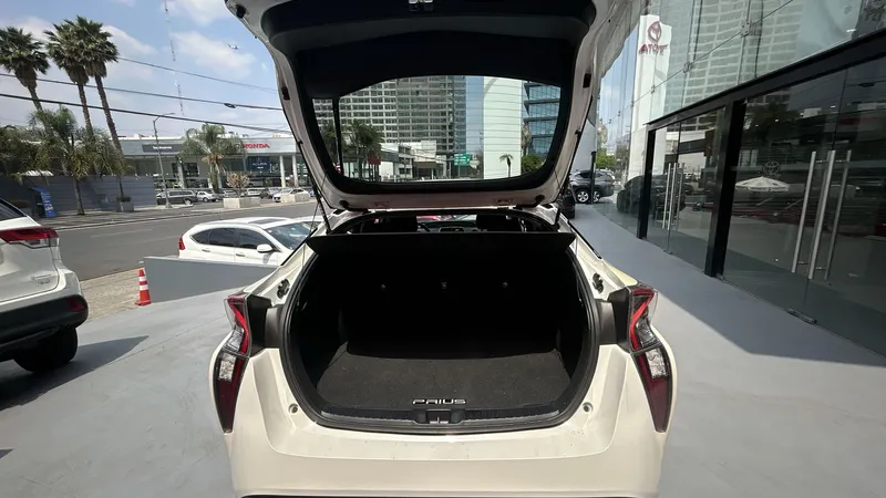 Toyota Prius 2018