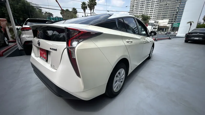 Toyota Prius 2018