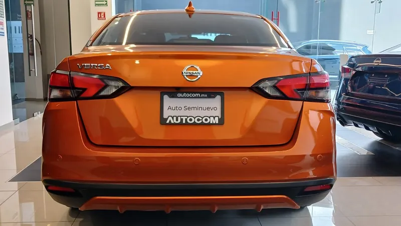 Nissan Versa 2021