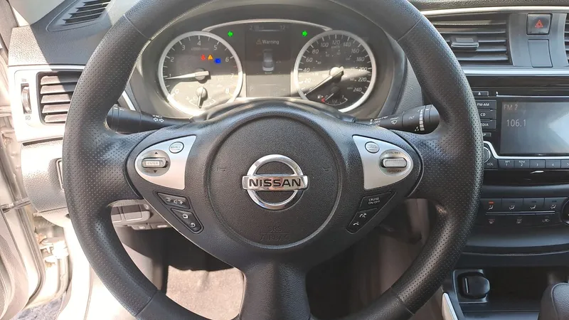 Nissan Sentra 2019