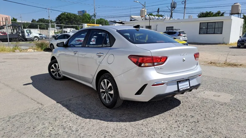 Kia Rio Sedan 2022