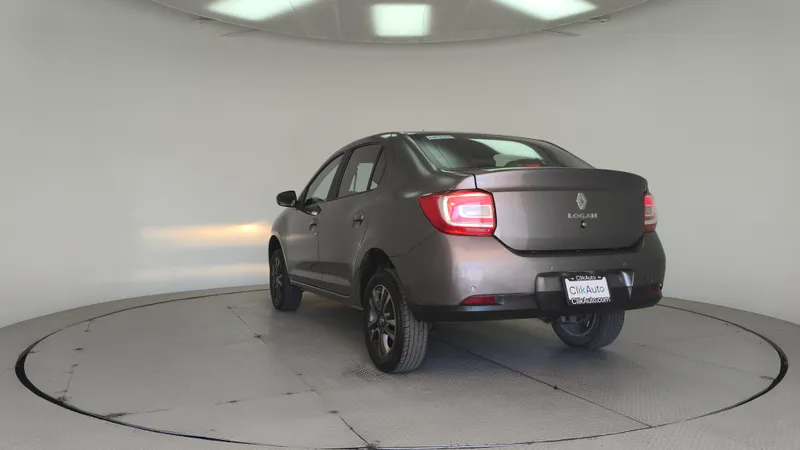 Renault Logan 2023