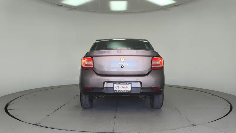 Renault Logan 2023